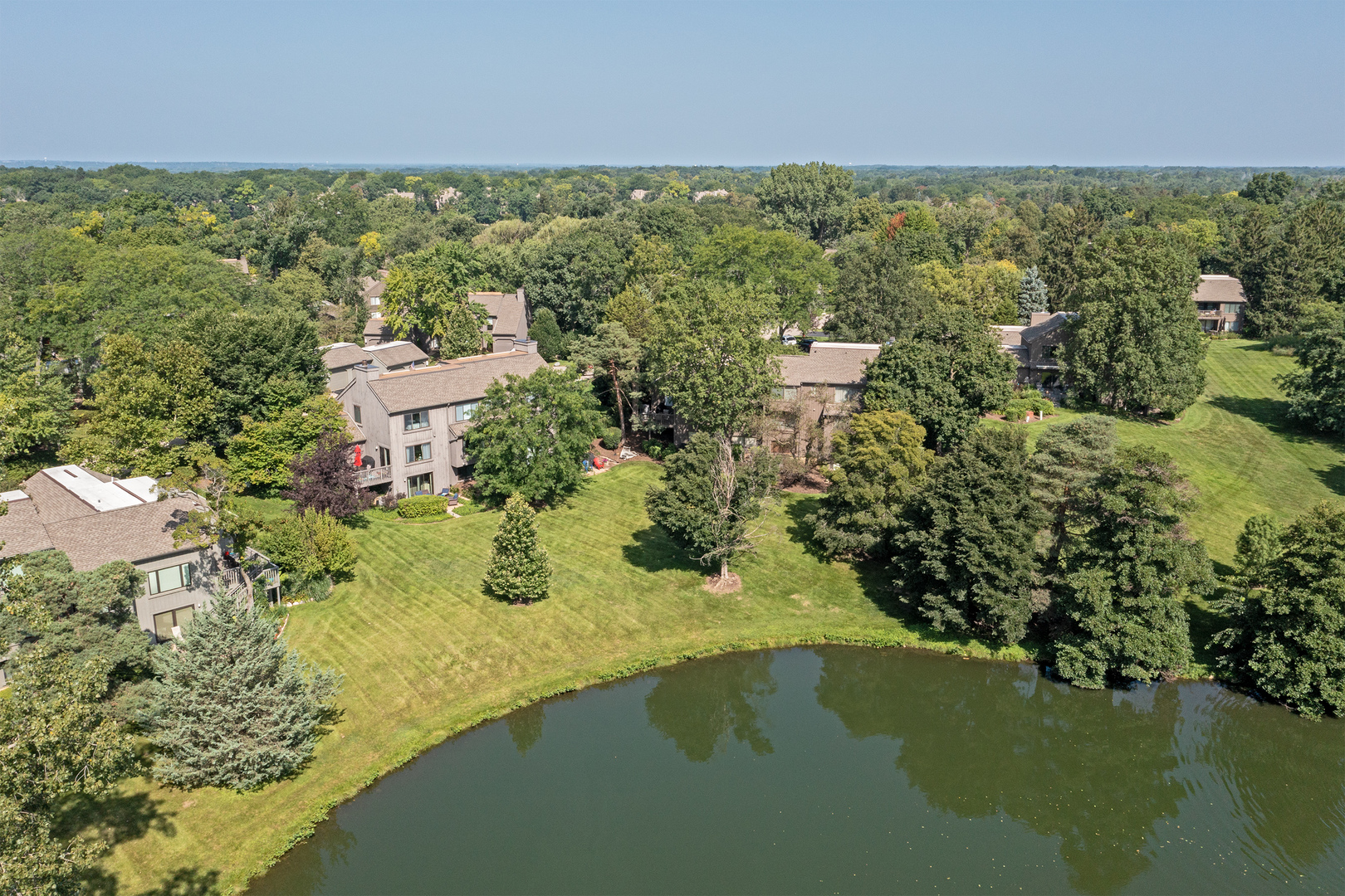 463 Woodview Road Lake Barrington, IL 60010 - Photo 8 of 16 Gallery Image 8