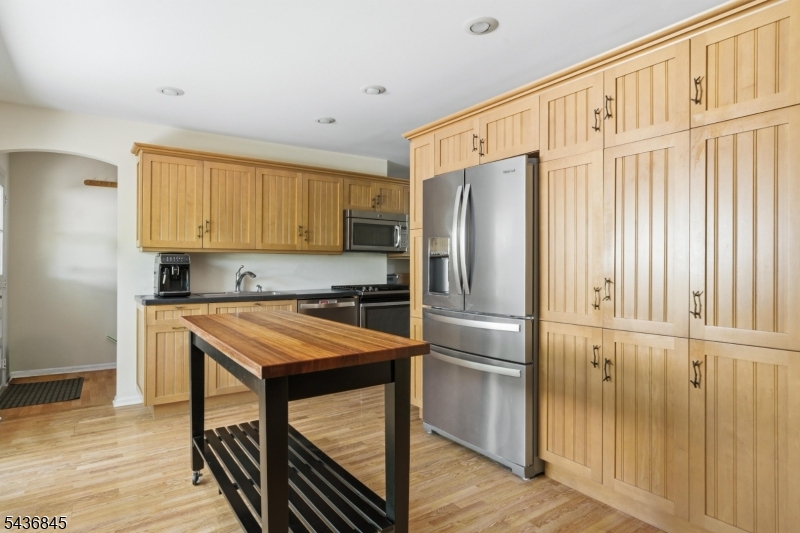 2068 Millstone River Road Hillsborough, NJ 08844 - Photo 16 of 41