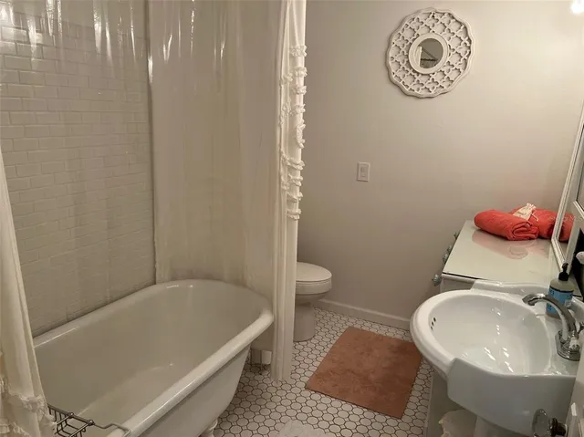 $7,400 | 1626 New Point Comfort Road, Englewood, FL 34223