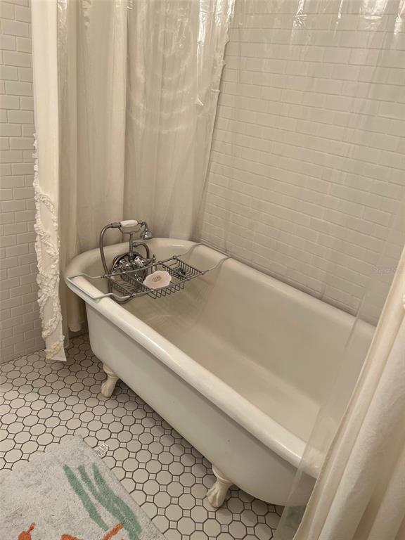 1626 New Point Comfort Road Englewood, FL 34223 - Photo 20 of 43