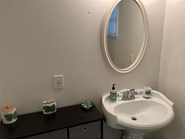 $7,400 | 1626 New Point Comfort Road, Englewood, FL 34223