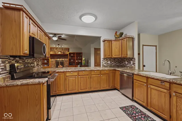 $478,300 | 520 Denny Drive, Mooresville, IN 46158