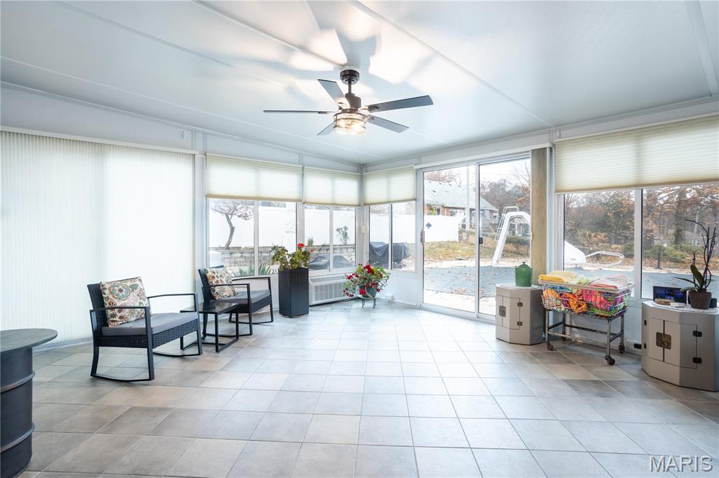 5556 Milburn Road Oakville, MO 63129 - Photo 17 of 45