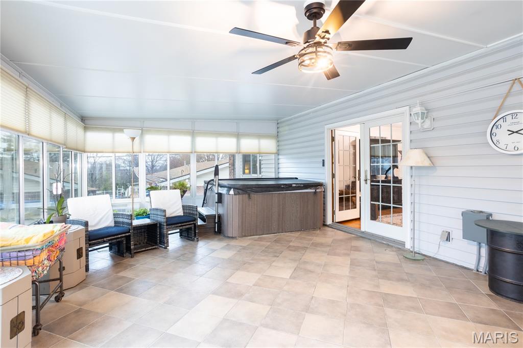 5556 Milburn Road Oakville, MO 63129 - Photo 18 of 45