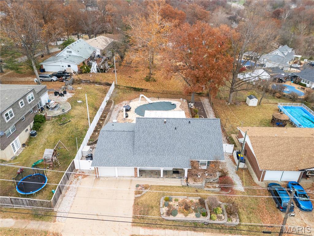 5556 Milburn Road Oakville, MO 63129 - Photo 41 of 45