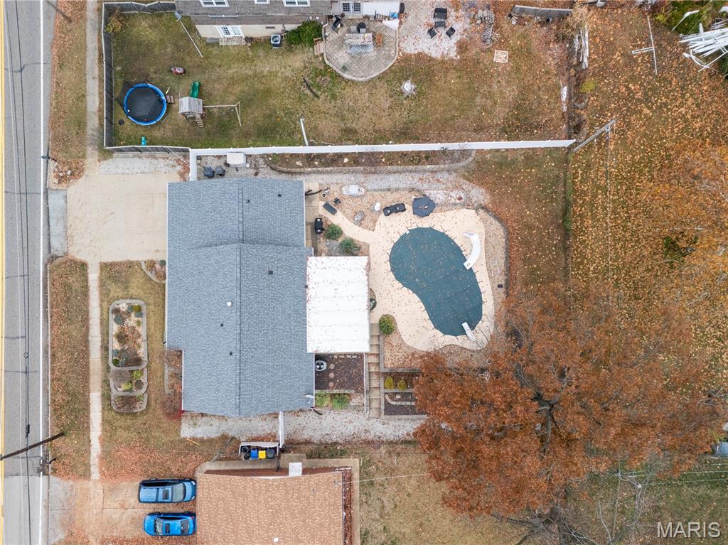 5556 Milburn Road Oakville, MO 63129 - Photo 43 of 45