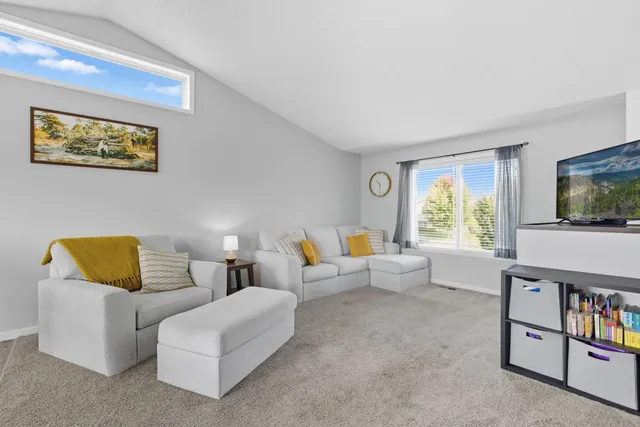 $344,900 | 921 Cedar Avenue North, Maple Lake, MN 55358