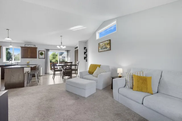 $344,900 | 921 Cedar Avenue North, Maple Lake, MN 55358