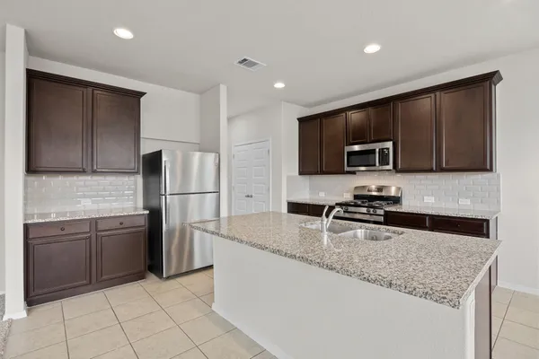 $2,150 | 6406 Pleasanton Parkway, Pflugerville, TX 78660