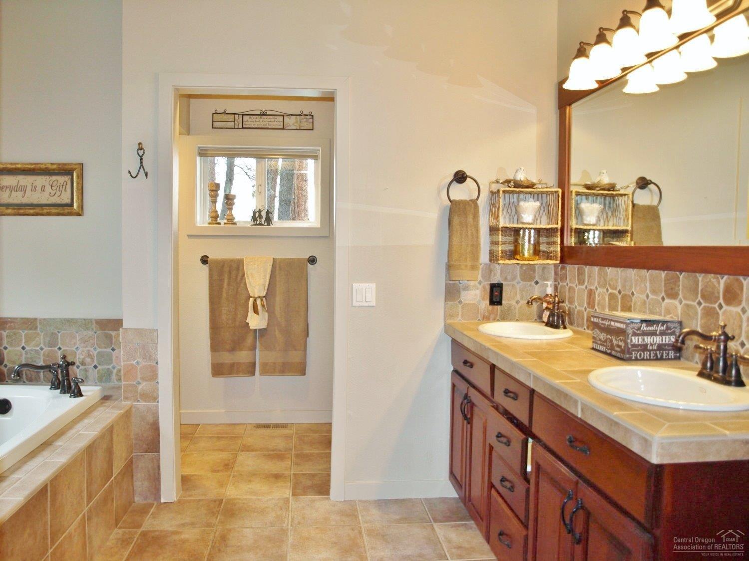 60357 Tekampe Road Bend, OR 97702 - Photo 15 of 25 Additional Photo