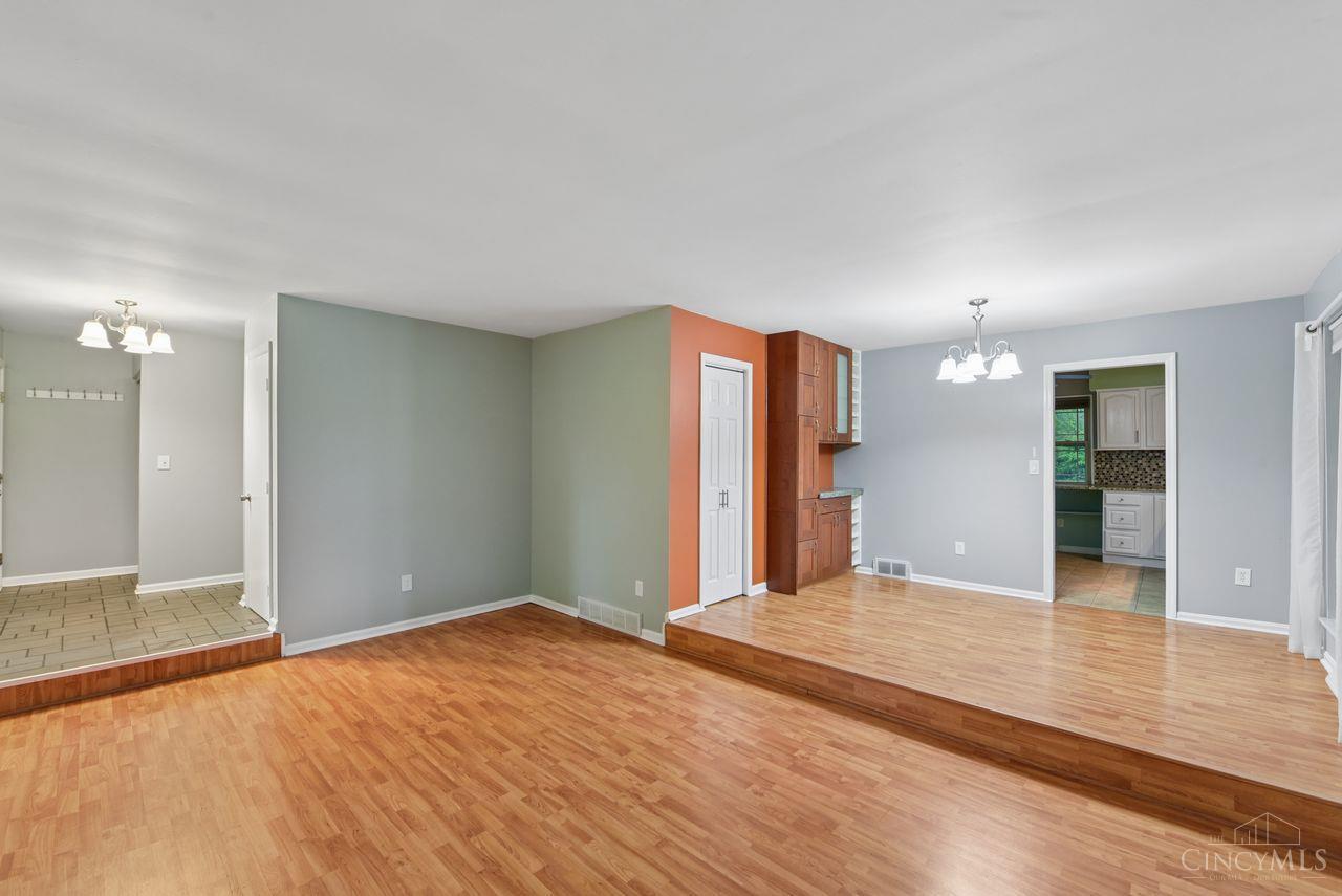 6516 Fields Ertel Road Mason, OH 45040 - Photo 7 of 44