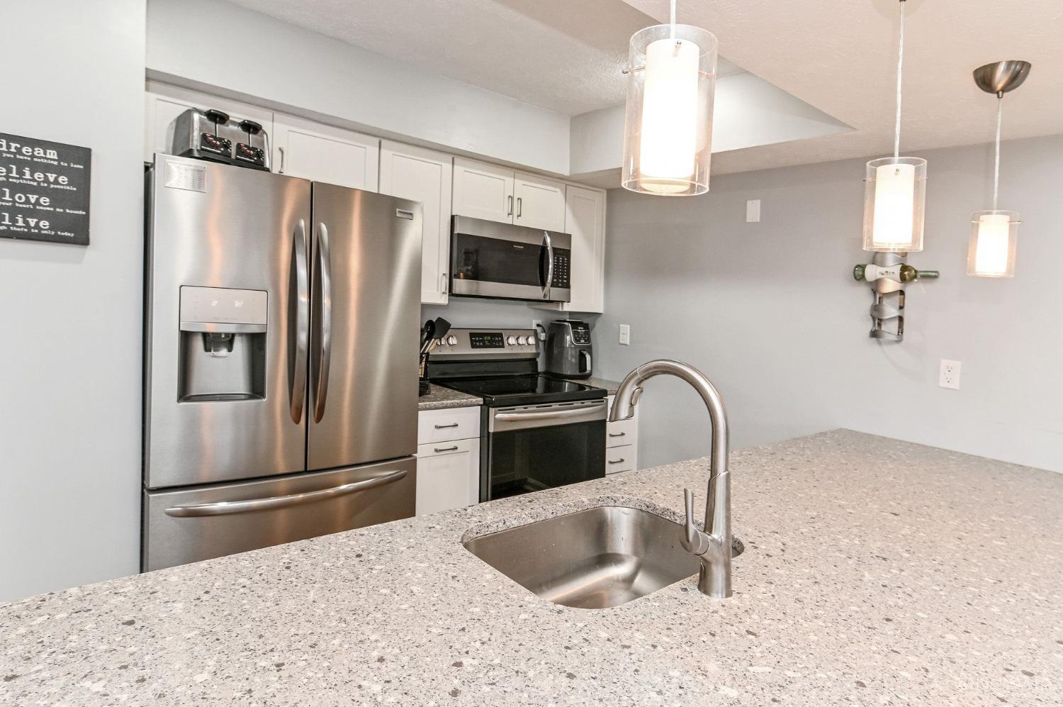 10555 Montgomery Road, Unit 98 Montgomery, OH 45242 - Photo 8 of 42