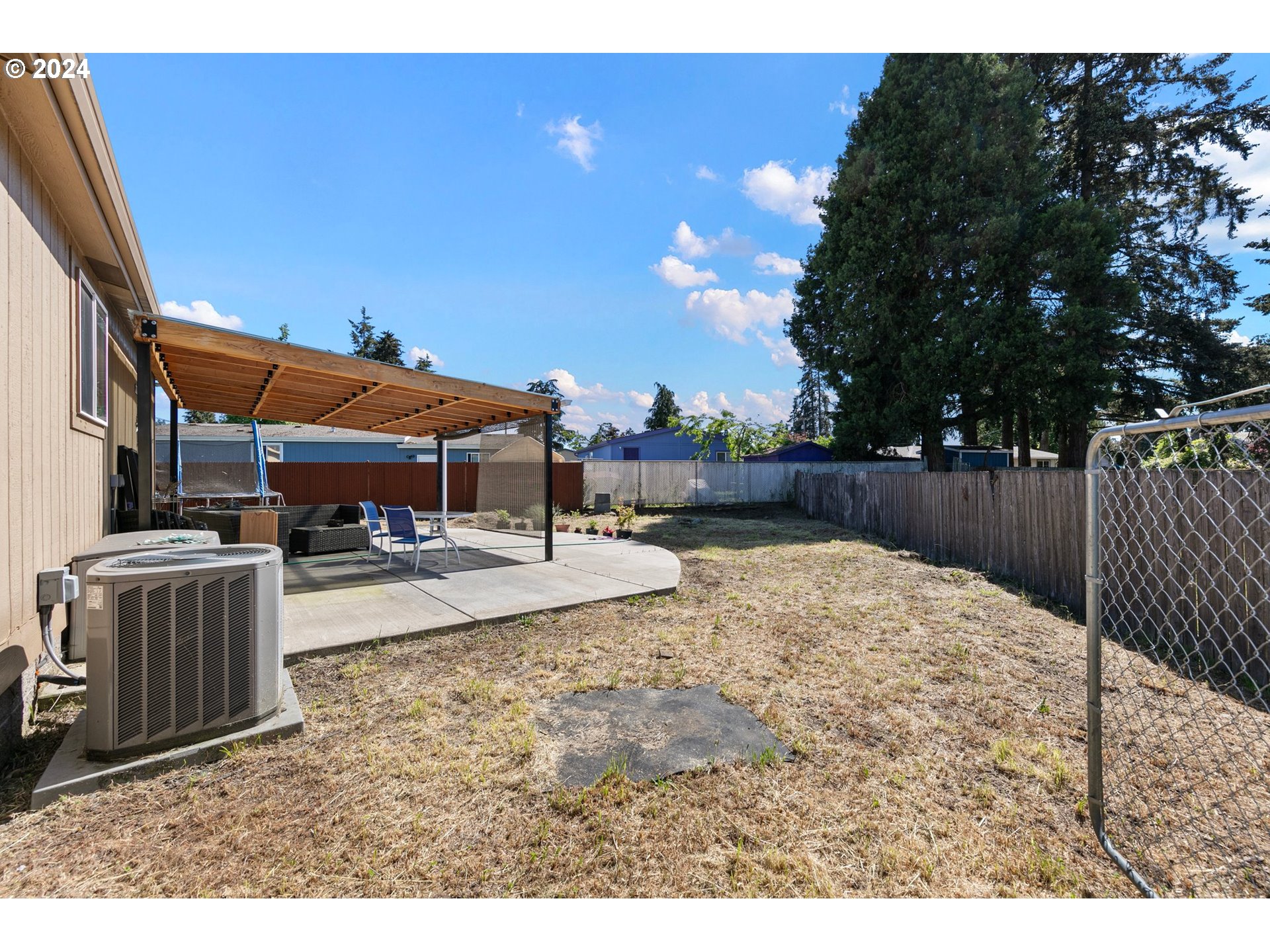 669 54th Street Springfield, OR 97478 - Photo 20 of 39