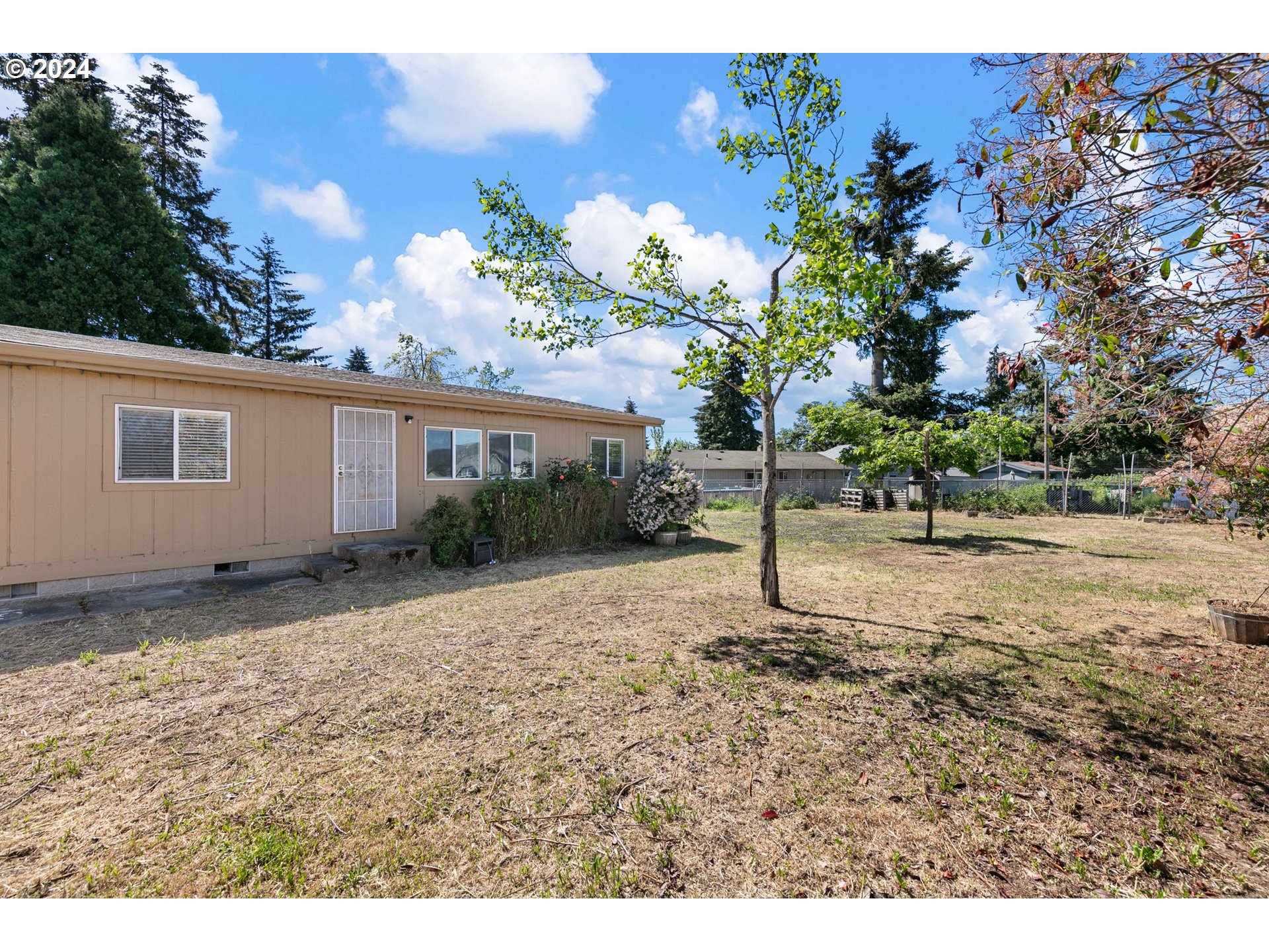 669 54th Street Springfield, OR 97478 - Photo 31 of 39