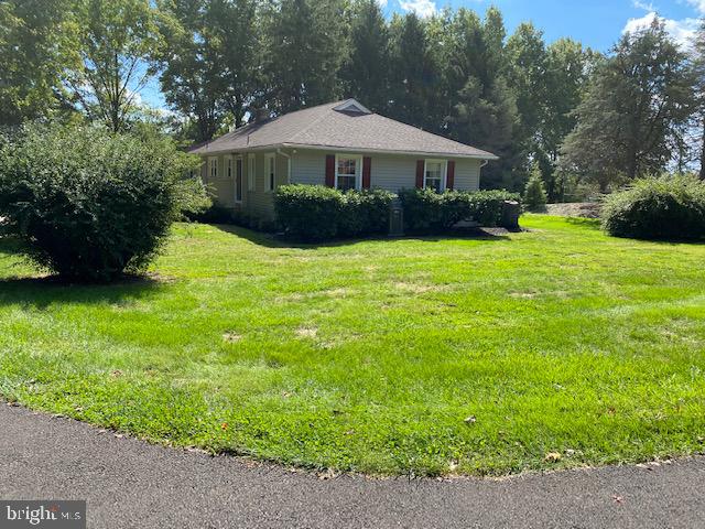 2181 Warwick Road Jamison, PA 18929 - Photo 3 of 15 Side view