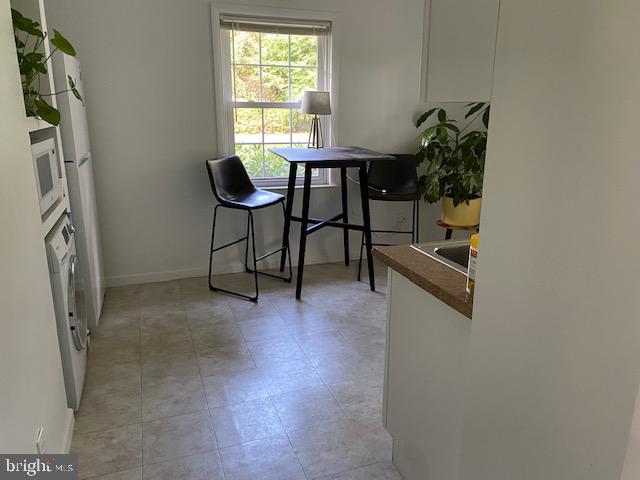 2181 Warwick Road Jamison, PA 18929 - Photo 9 of 15 Eat in kitchen