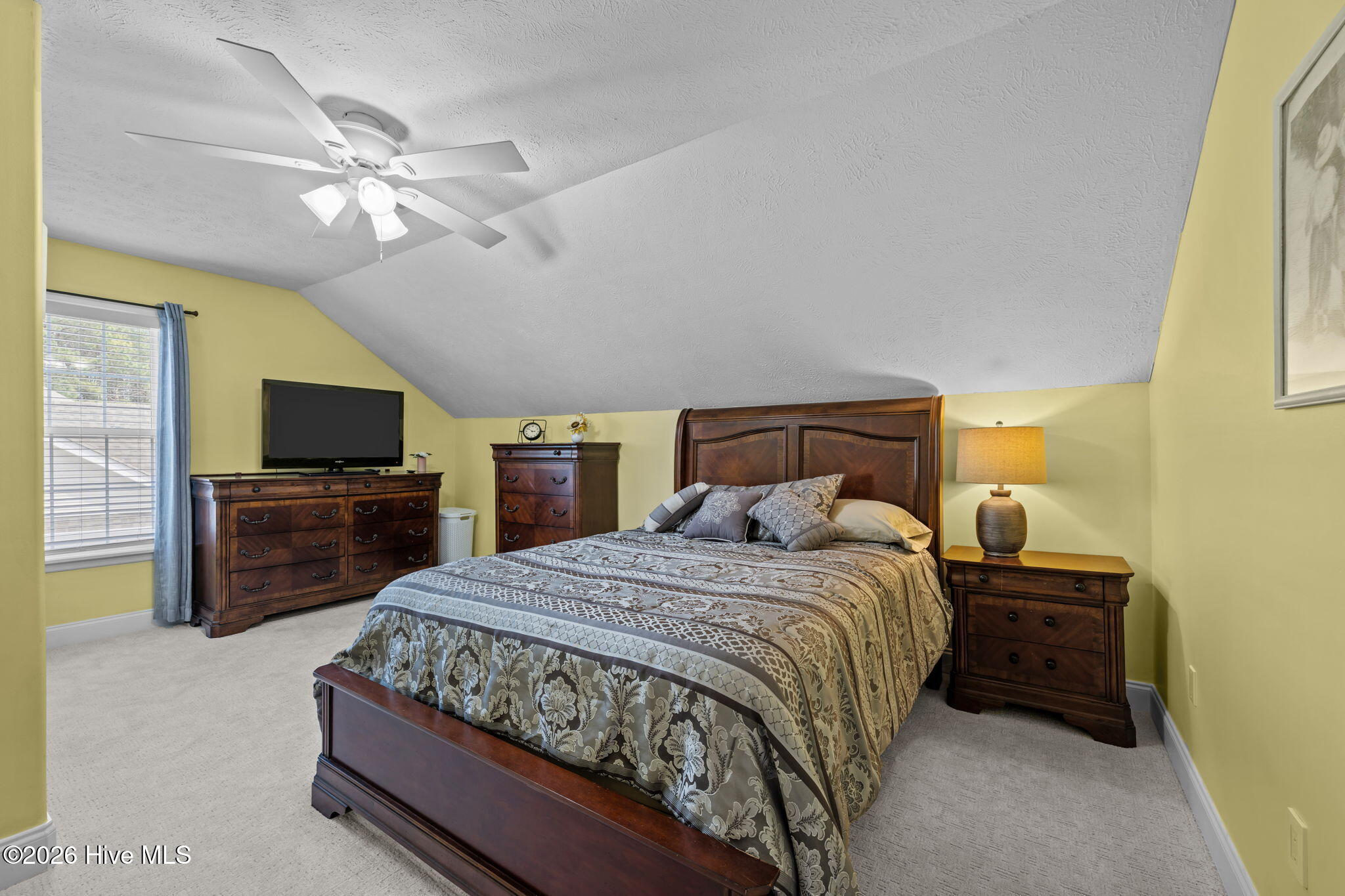 412 Neuchatel Road New Bern, NC 28562 - Photo 25 of 43 Upstairs Guest Room