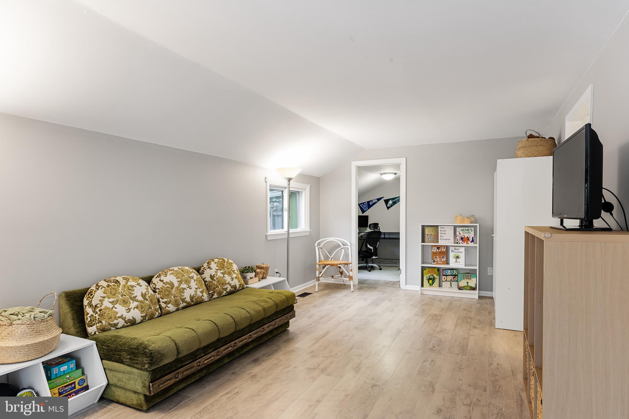 465 Covered Bridge Road Cherry Hill, NJ 08034 - Photo 17 of 37 Gallery Image 17