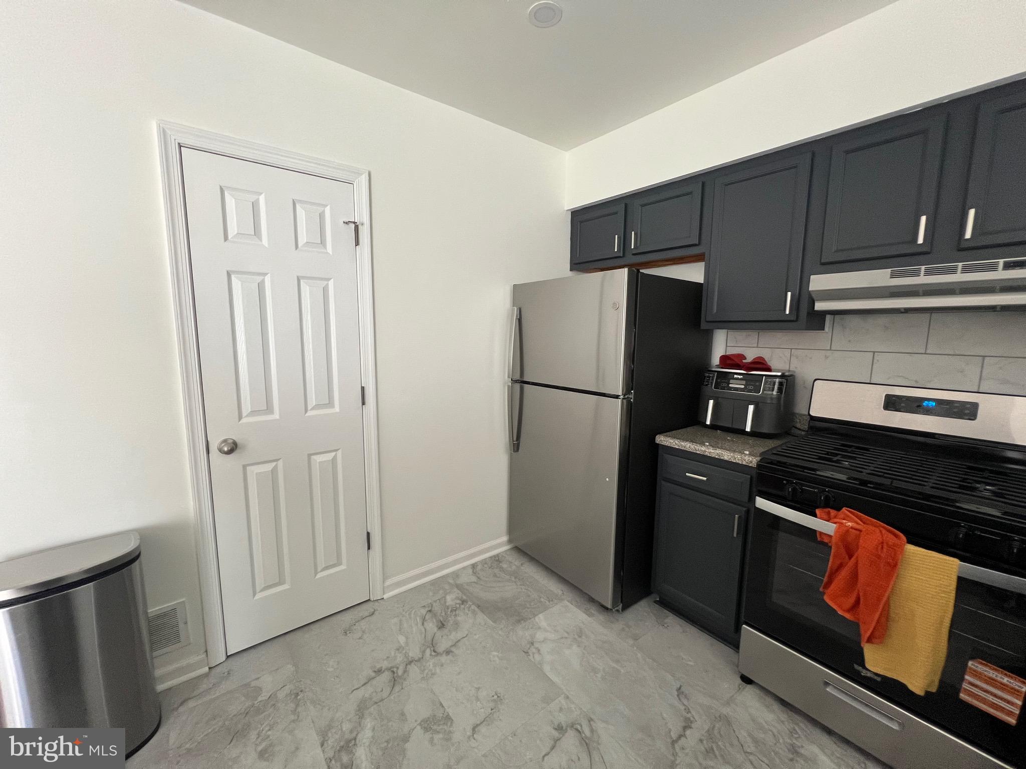 2312 Cross Street Philadelphia, PA 19146 - Photo 8 of 20