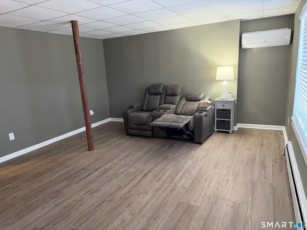 $2,400 | 101 Norfolk Road, Winchester, CT 06098