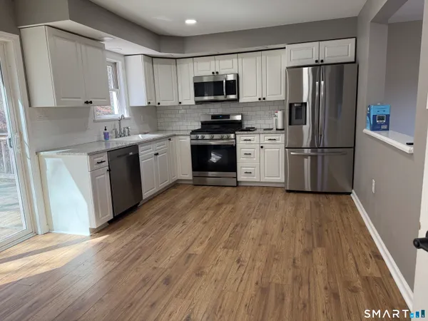 $2,400 | 101 Norfolk Road, Winchester, CT 06098