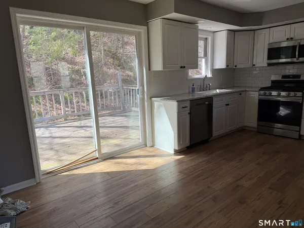 $2,400 | 101 Norfolk Road, Winchester, CT 06098