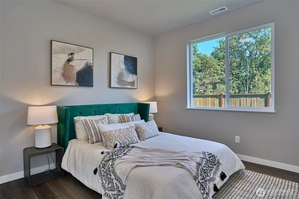 $1,299,990 | 36520 3rd Avenue Southwest, Unit 1, Federal Way, WA 98023