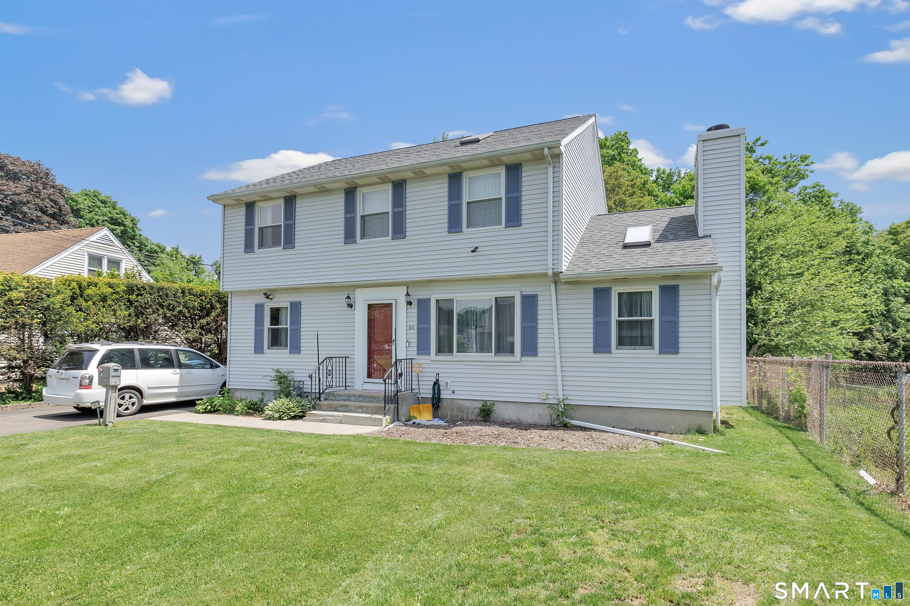 66 Washington Road Hamden, CT 06518 - Photo 3 of 38