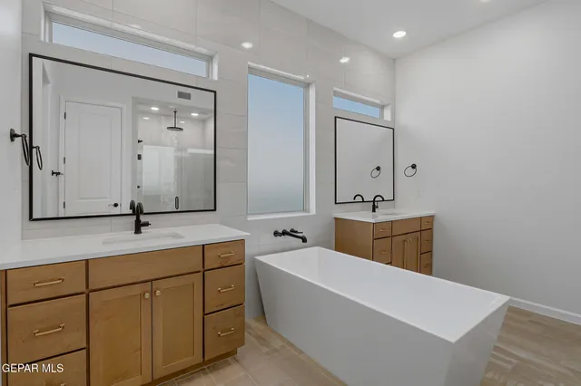 $669,500 | 7416 Cimarron Rim Drive, El Paso, TX 79911