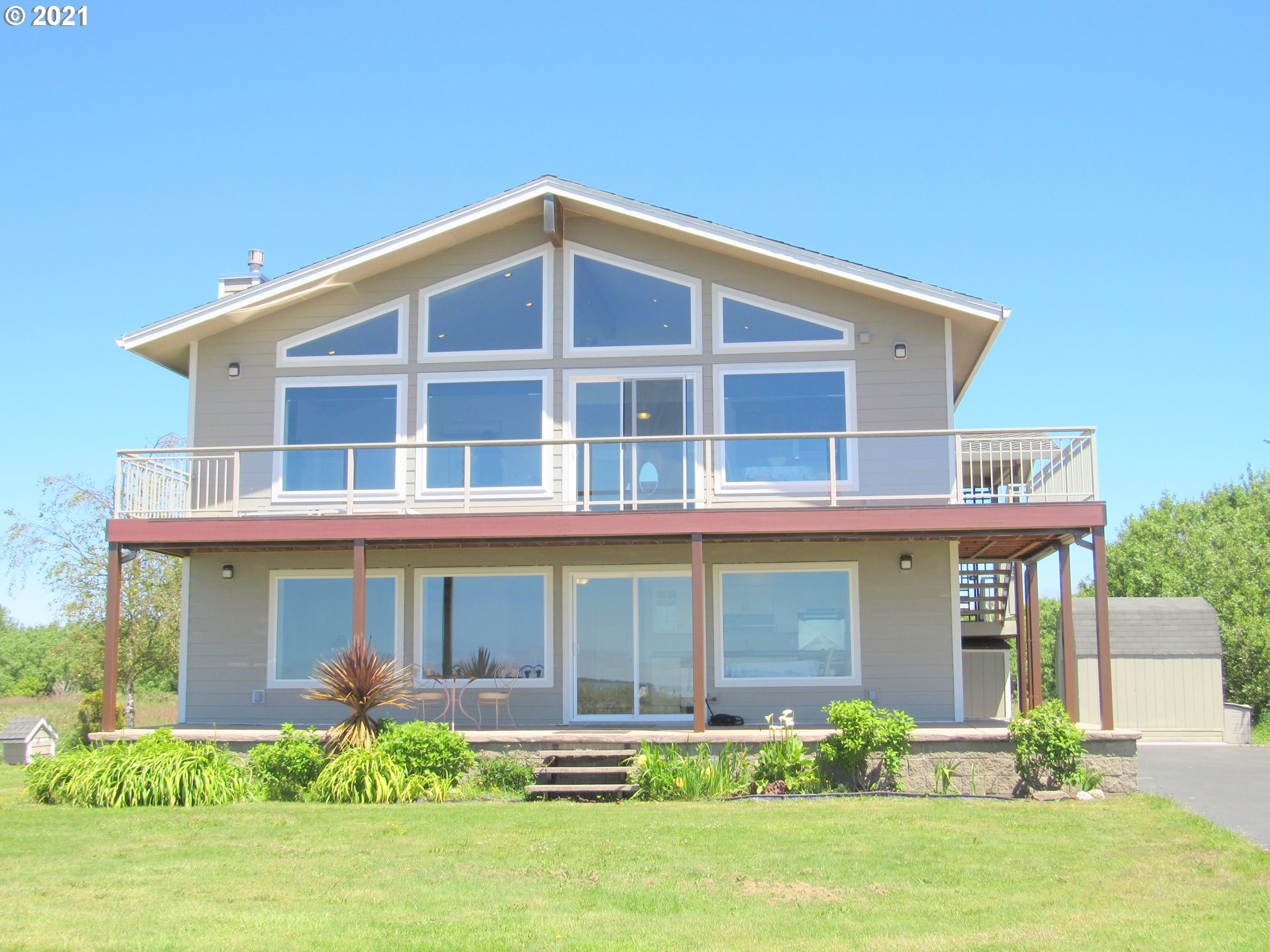 252 Stringtown Road Ilwaco, WA 98624 - Photo 1 of 32 Gallery Image 1