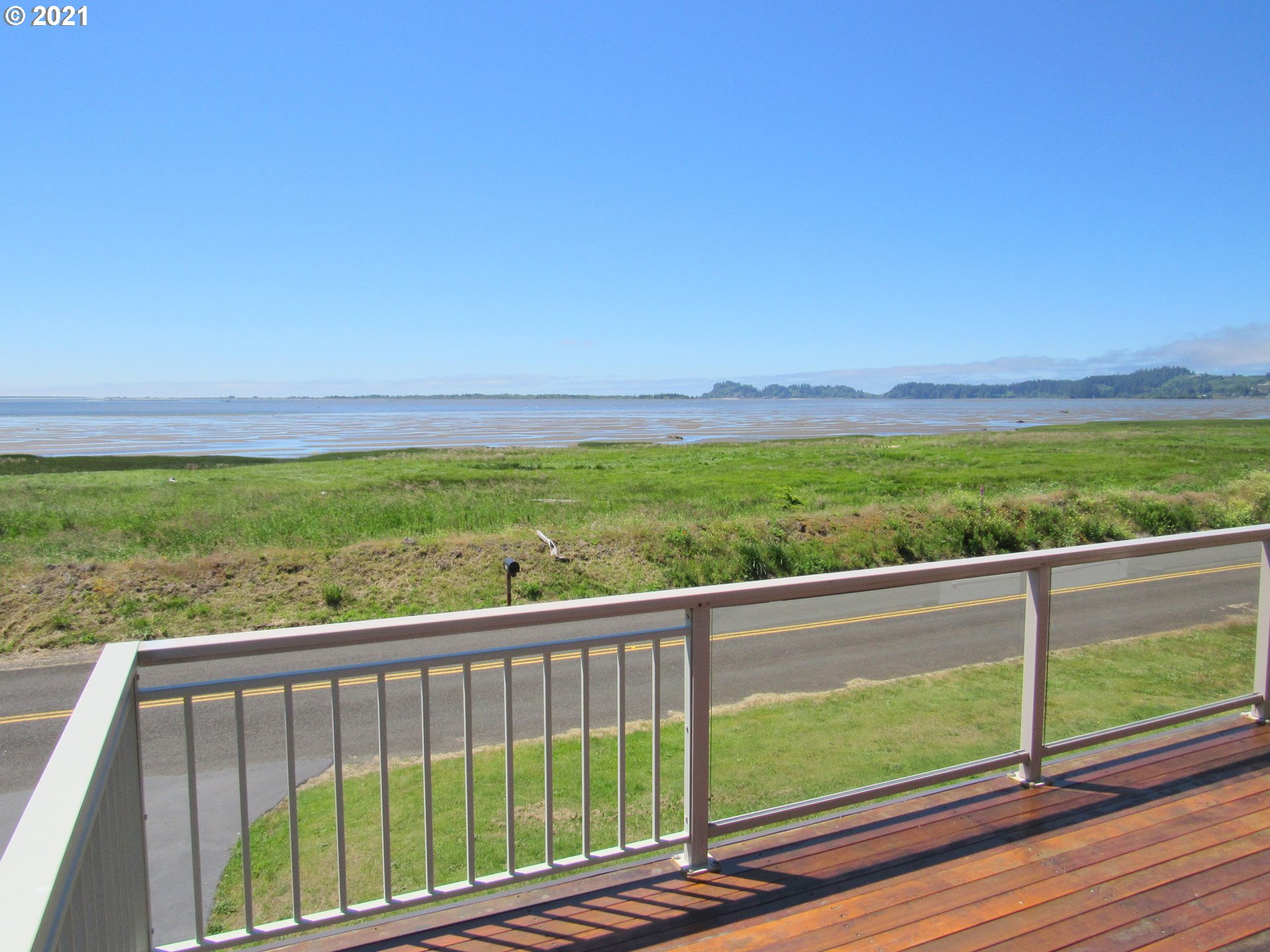 252 Stringtown Road Ilwaco, WA 98624 - Photo 3 of 32 Gallery Image 3