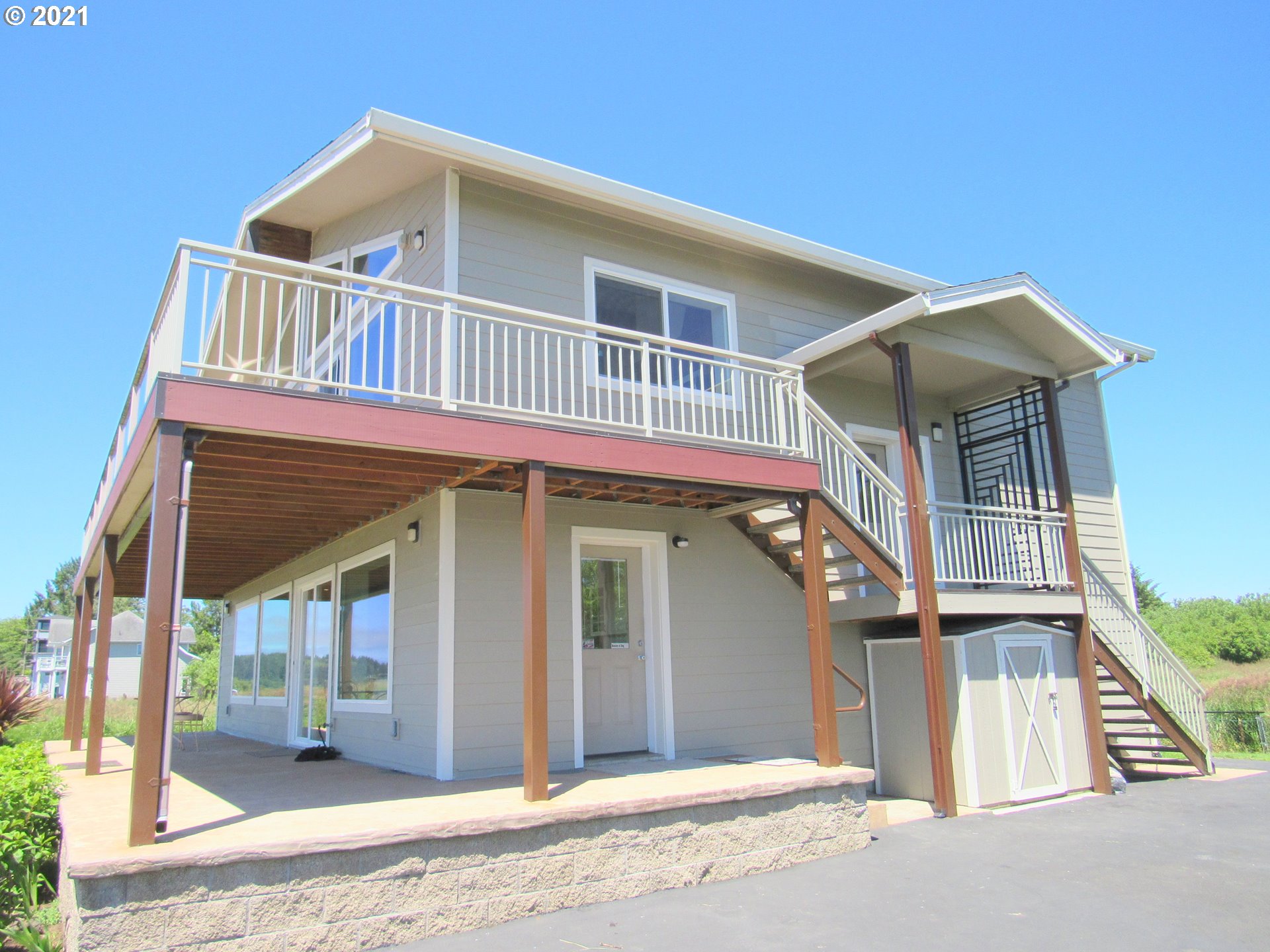 252 Stringtown Road Ilwaco, WA 98624 - Photo 4 of 32 Gallery Image 4