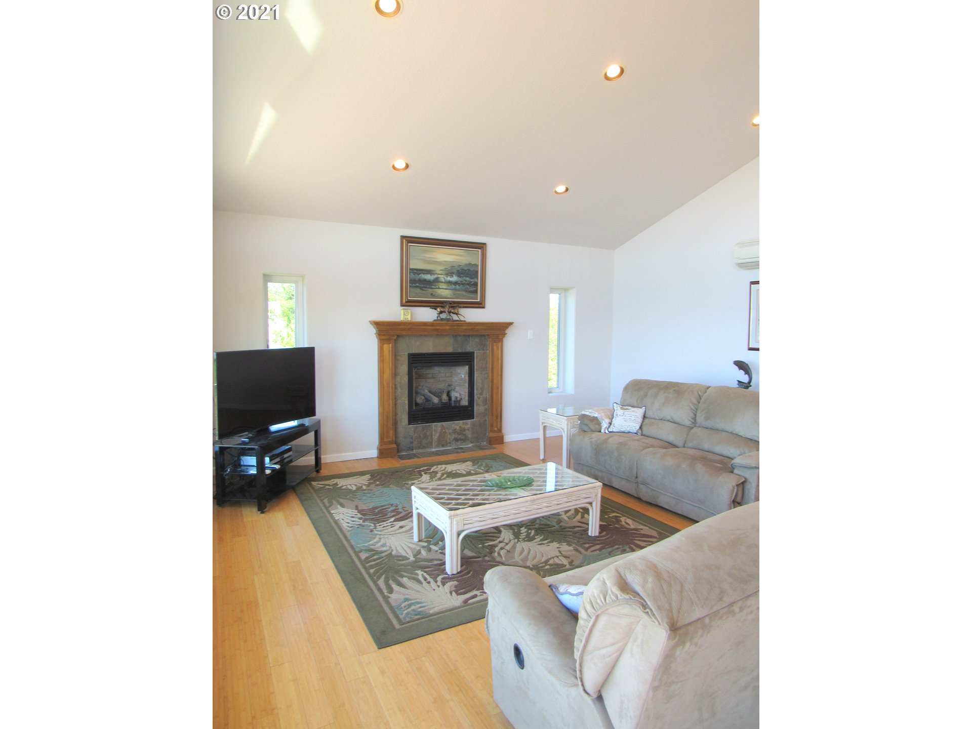 252 Stringtown Road Ilwaco, WA 98624 - Photo 9 of 32 Gallery Image 9