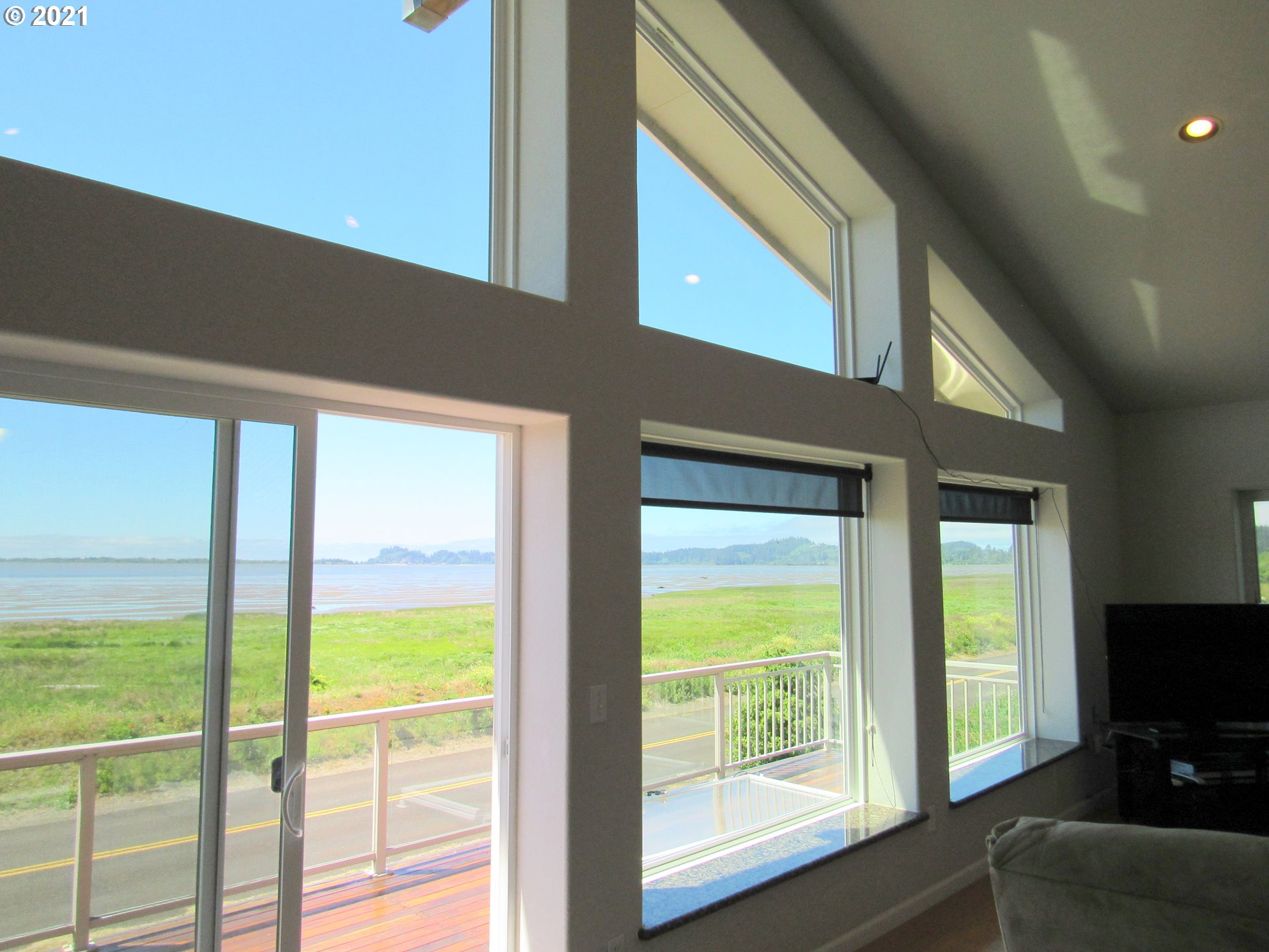 252 Stringtown Road Ilwaco, WA 98624 - Photo 10 of 32 Gallery Image 10