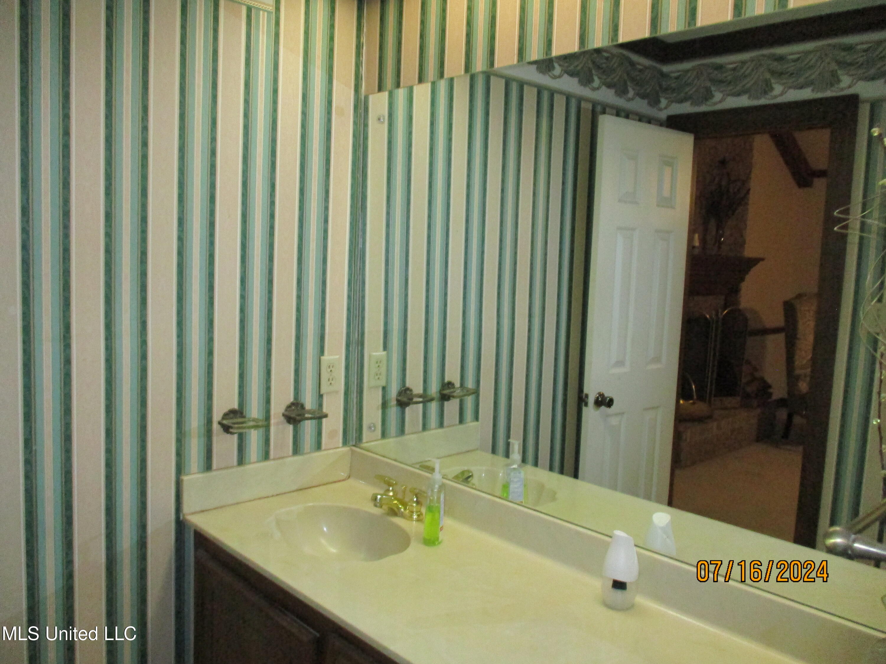 143 Rolling Meadows Drive Jackson, MS 39211 - Photo 24 of 38 IMG_0031