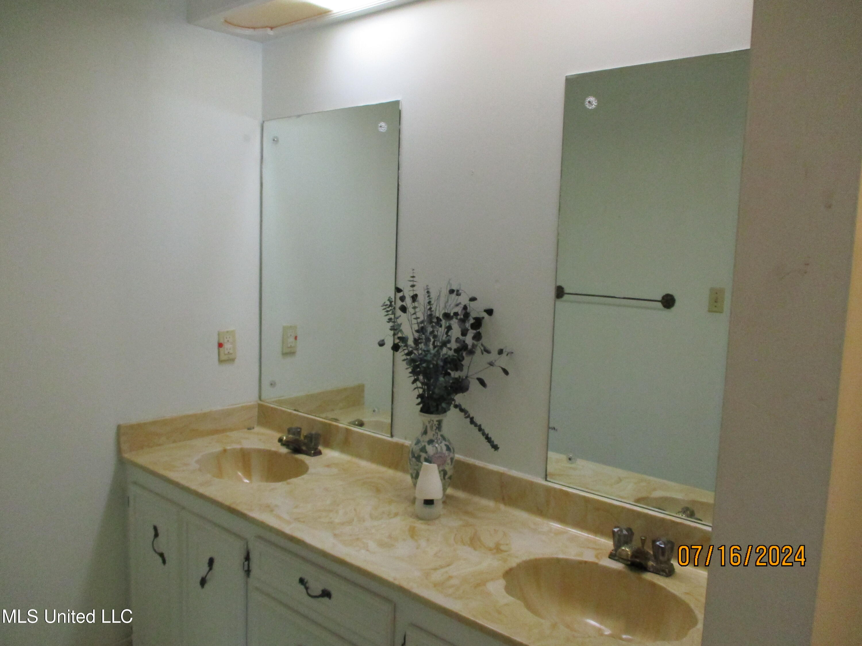 143 Rolling Meadows Drive Jackson, MS 39211 - Photo 30 of 38 IMG_0038