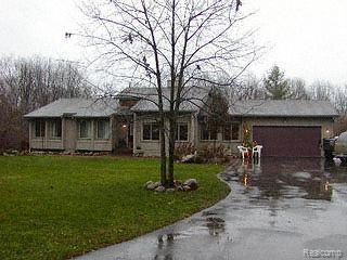 5875 King Road Howell, MI 48843 - Photo 1 of 1 PRIVATE SETTIN-BRING YOUR HORSES