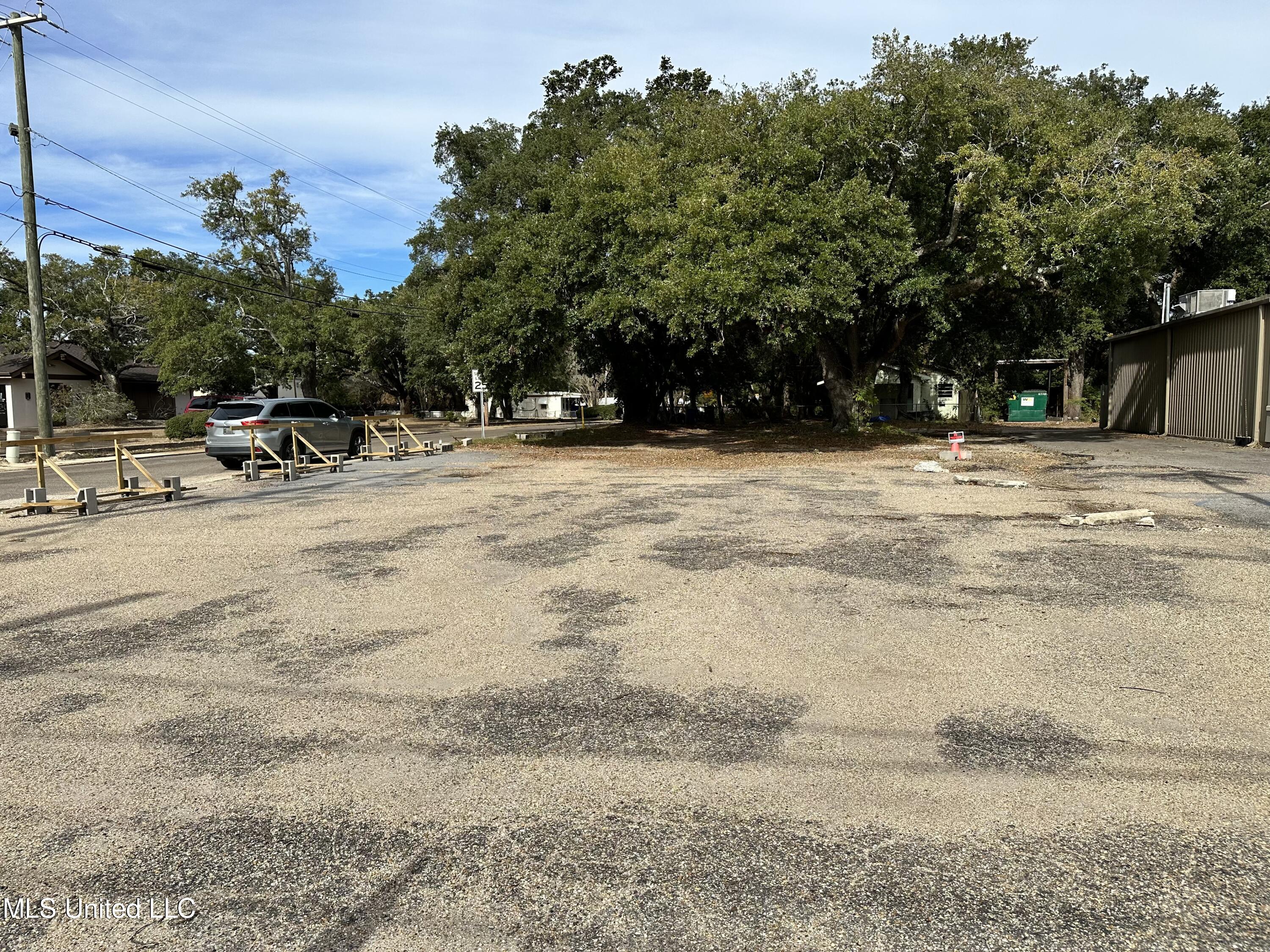 2350 Pass Road Biloxi, MS 39531 - Photo 1 of 1 IMG_2141