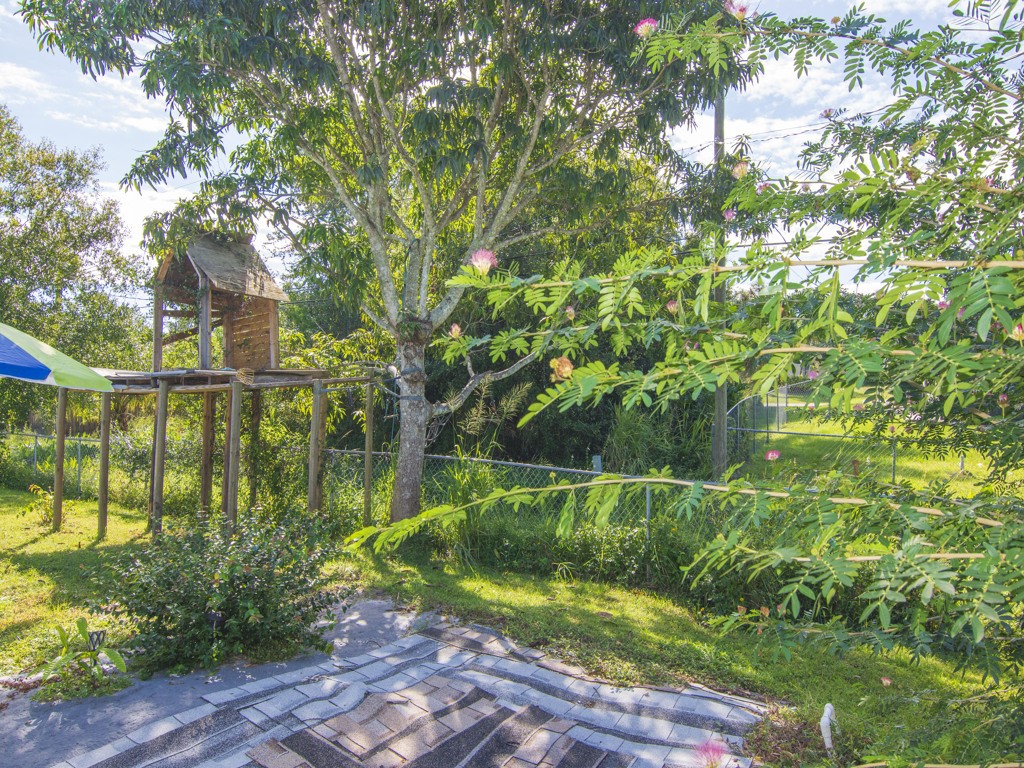 937 Riviera Avenue Sebastian, FL 32958 - Photo 25 of 34 Gallery Image 25