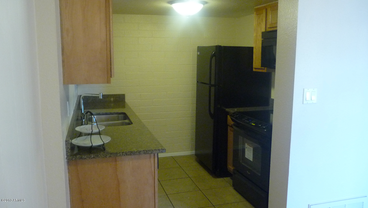 1015 East Redfield Road Tempe, AZ 85283 - Photo 2 of 20 A Redfield Kitchen1
