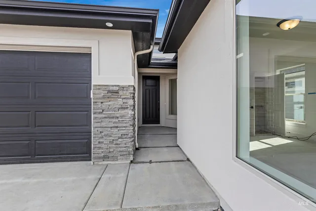 $599,880 | 6536 Lucy Drive, Eagle, ID 83714