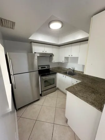 $1,795 | 8 Southeast 19th Avenue, Unit 14, Pompano Beach, FL 33060