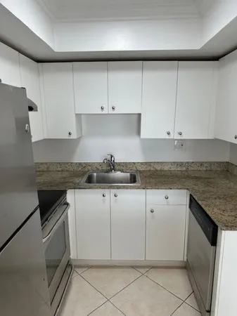 $1,795 | 8 Southeast 19th Avenue, Unit 14, Pompano Beach, FL 33060