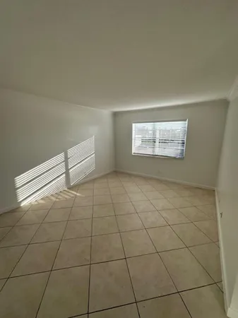 $1,795 | 8 Southeast 19th Avenue, Unit 14, Pompano Beach, FL 33060