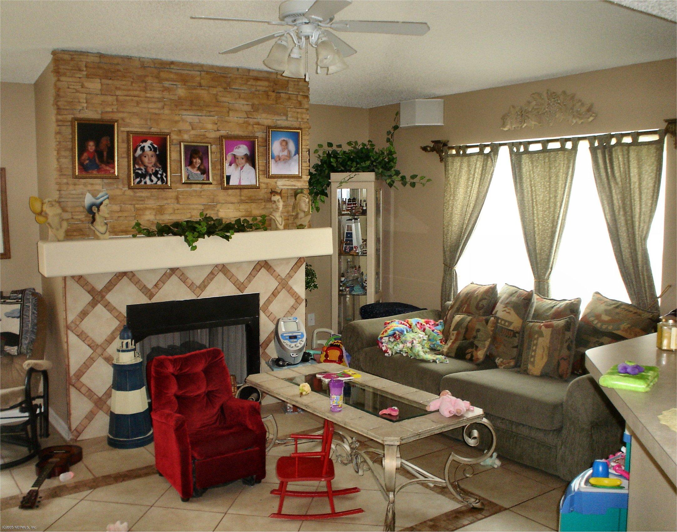 3261 Carlotta Road Middleburg, FL 32068 - Photo 5 of 9 Family Room