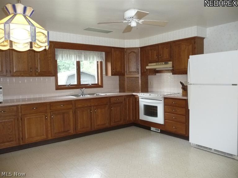 3447 Greenwich Road Norton, OH 44203 - Photo 4 of 13