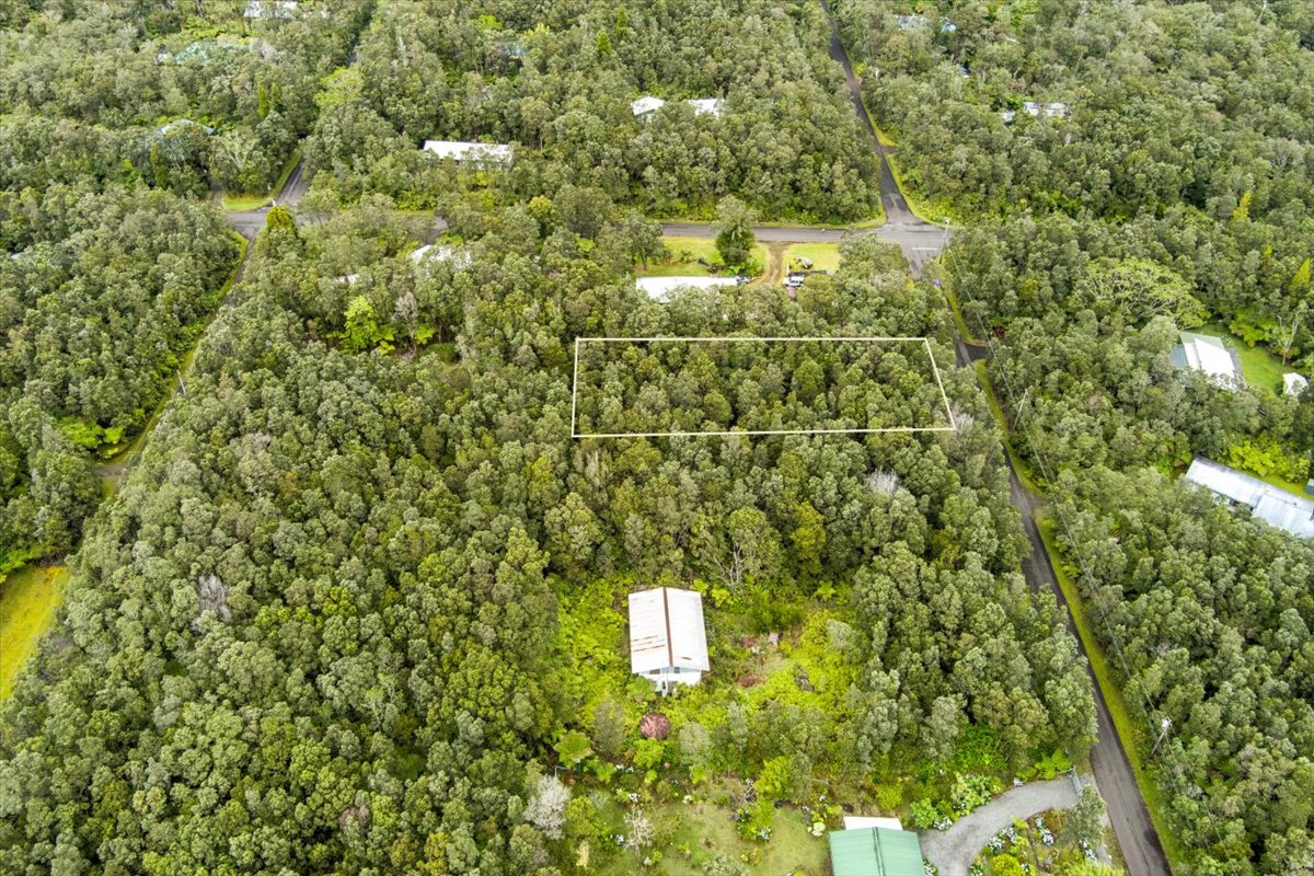 654 7th Street Volcano, HI 96785 - Photo 7 of 12 a close up of a building