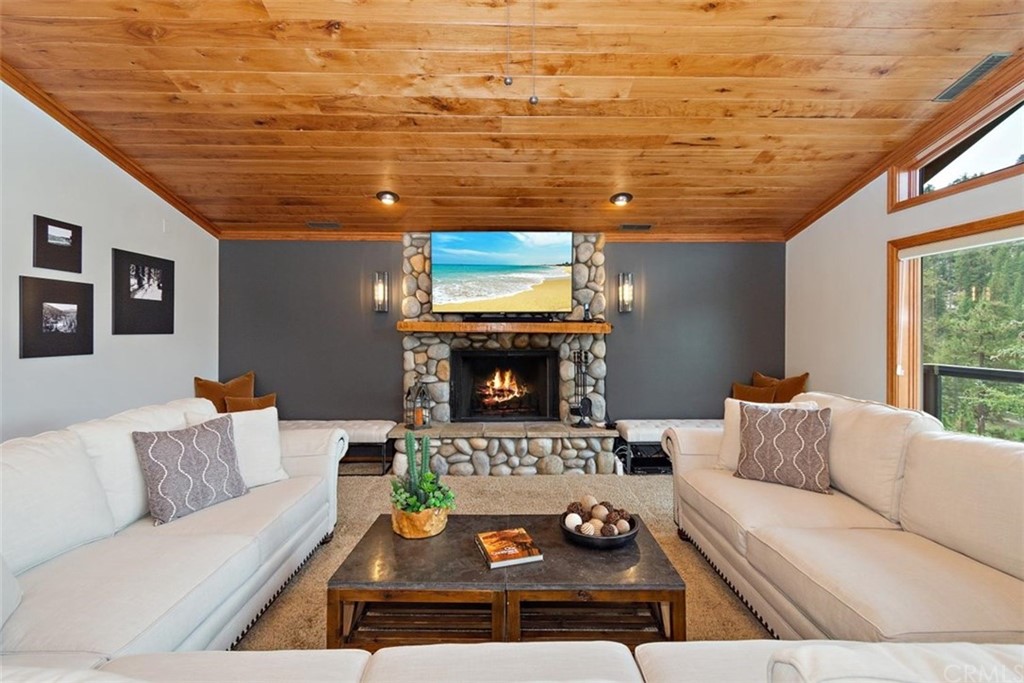 38589 Talbot Drive Big Bear Lake, CA 92315 - Photo 13 of 67