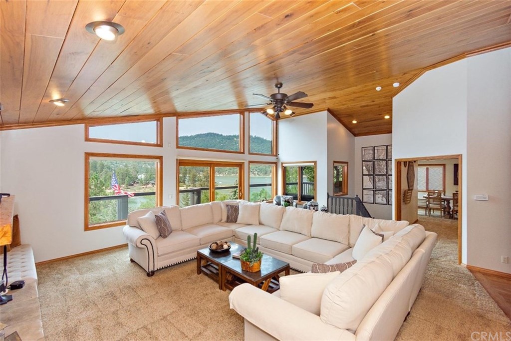 38589 Talbot Drive Big Bear Lake, CA 92315 - Photo 18 of 67