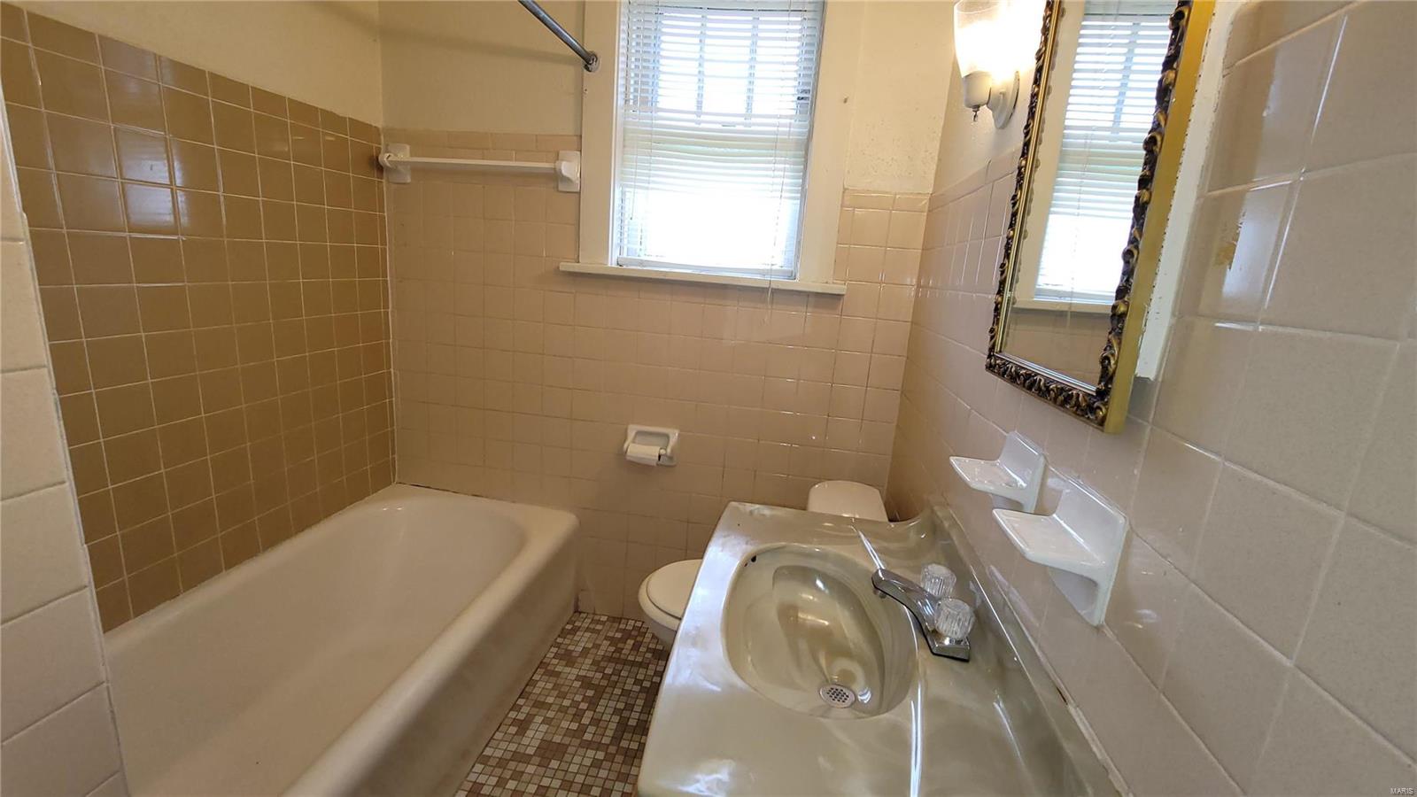 4601 Carter Avenue St. Louis, MO 63115 - Photo 13 of 25
